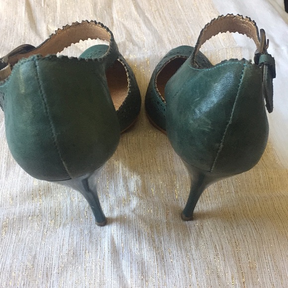 Da Milano Mary Janes w/ beautiful details - Picture 5 of 6